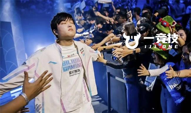 LOL：LPL常规赛最佳阵容出炉 Theshy当选一阵Bin落选！