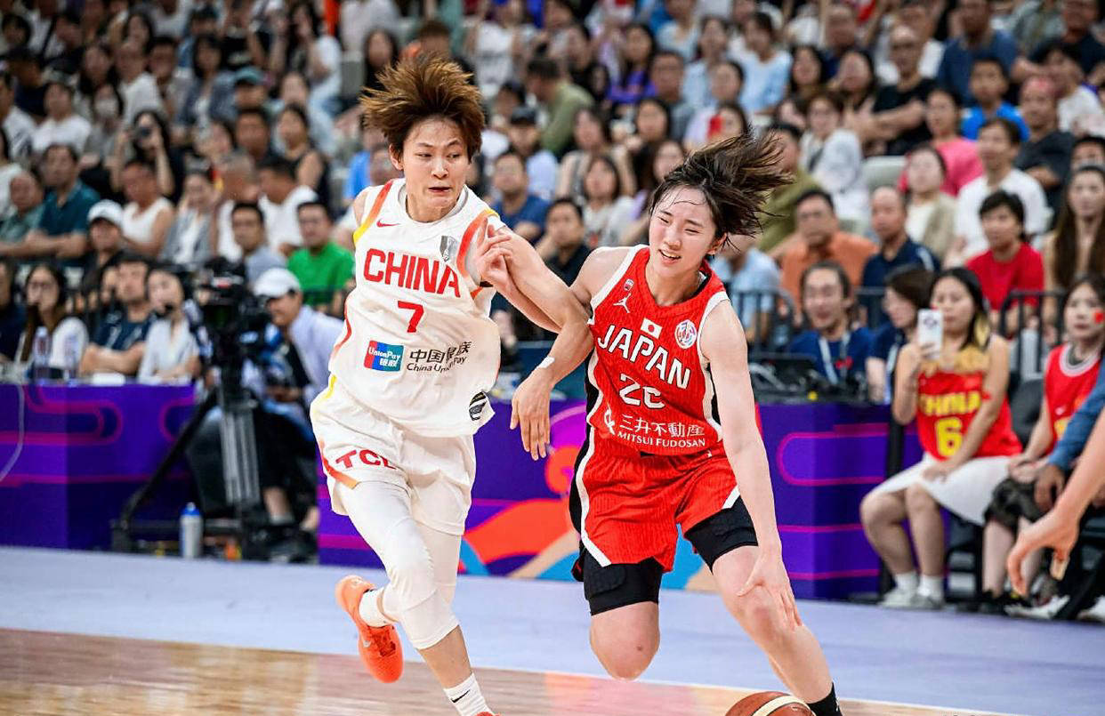 宫鲁鸣大刀阔斧,调整国家队阵容