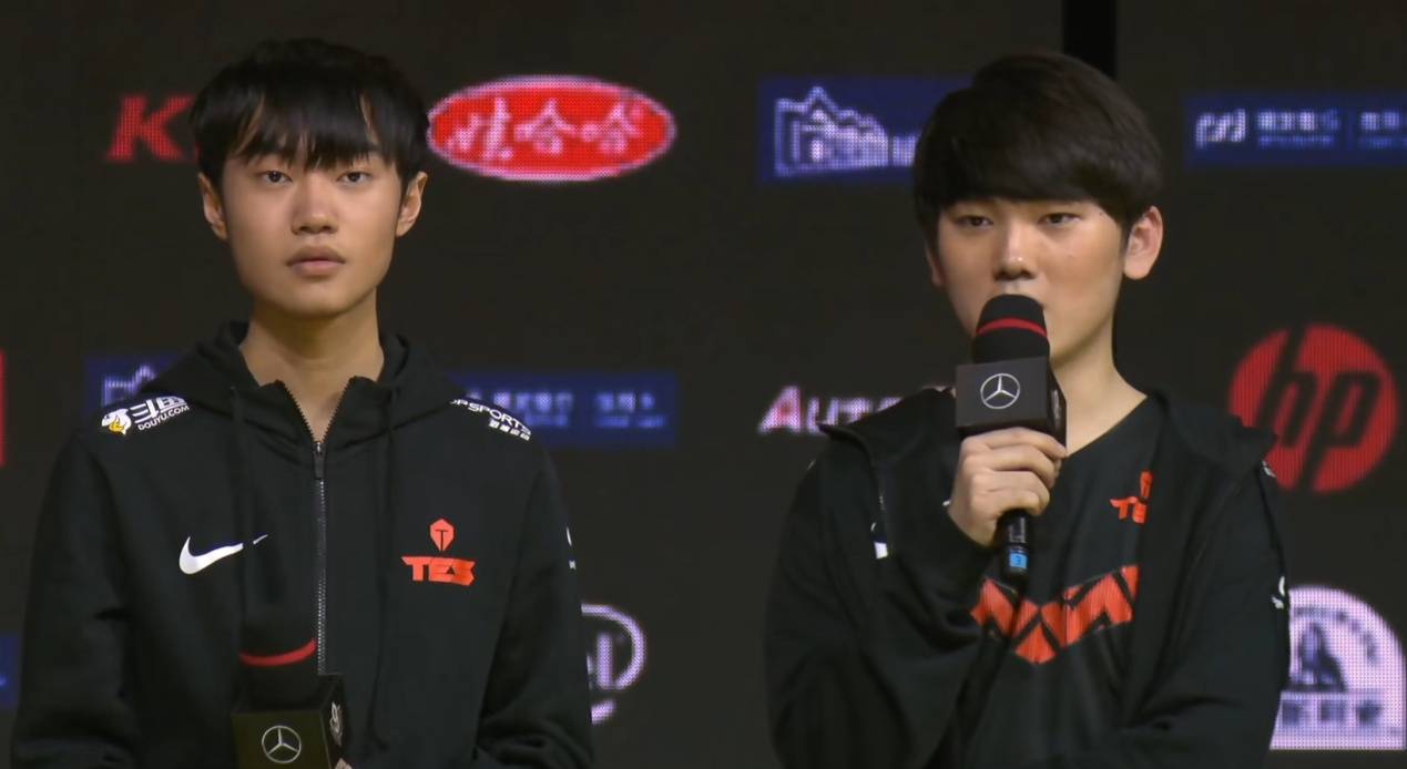 LPL首位“六冠王”诞生!Knight完成登顶,超越厂长,成联赛之王